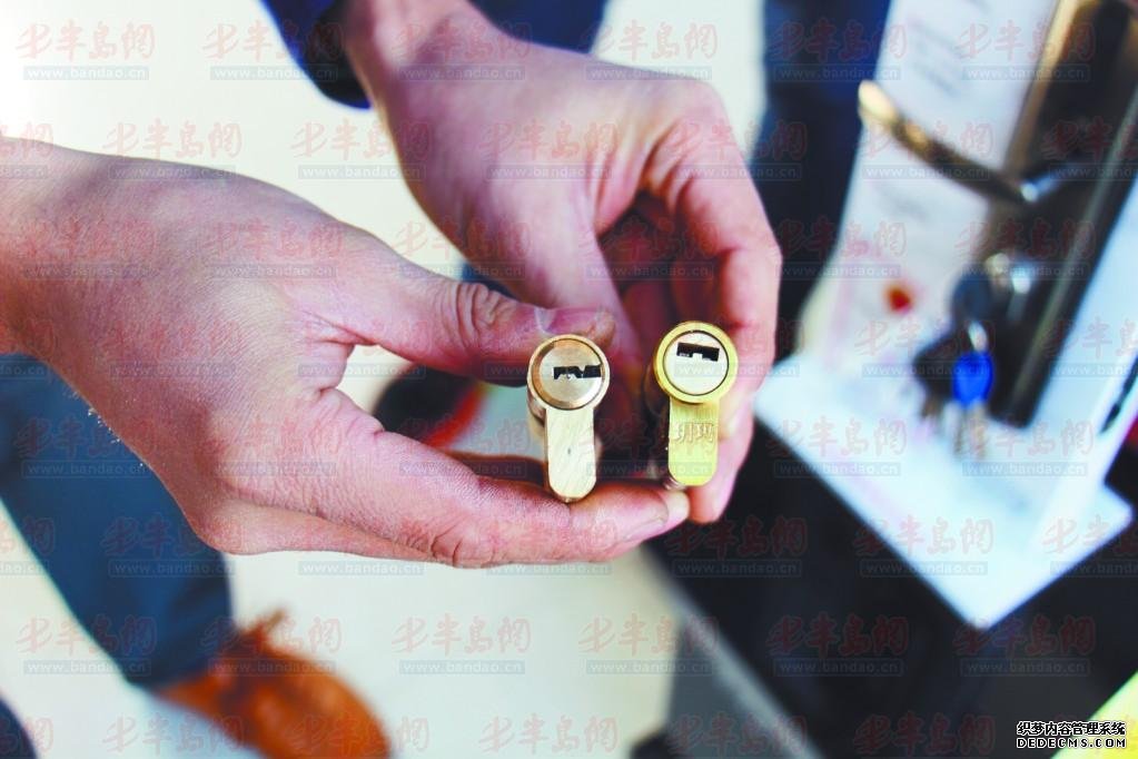点击图片分享到上海滩微博