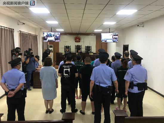 三、被告人王雄磊等9人组织、容留卖淫、敲诈勒索、非法拘禁案